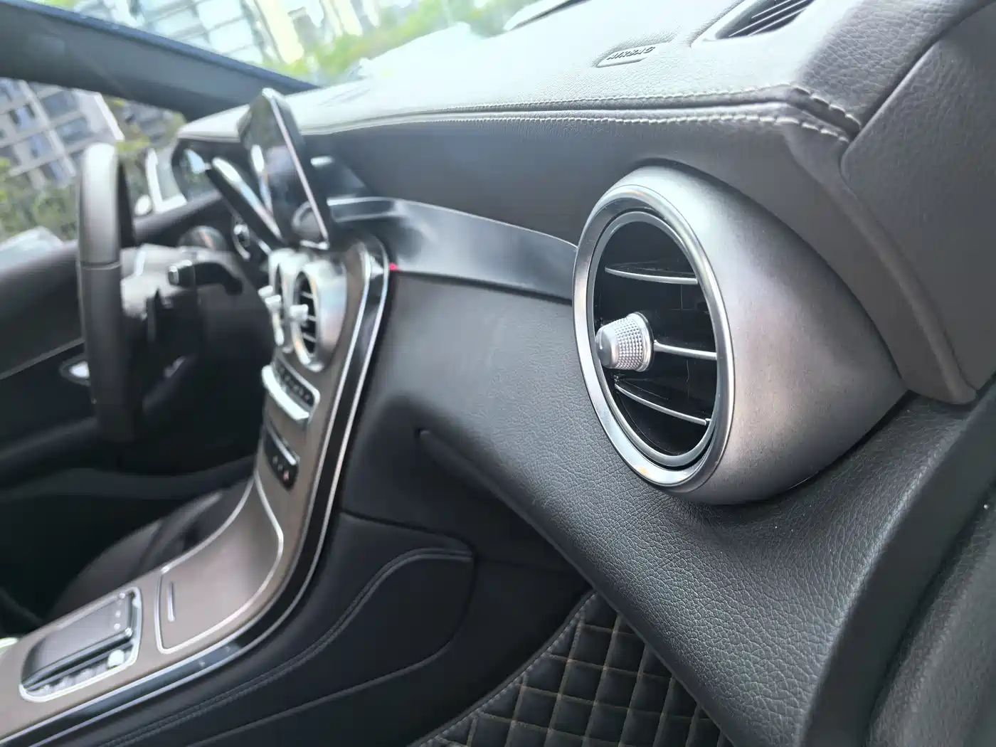 Mercedes-Benz GLC 2022 Model GLC 300 L 4MATIC Dynamic Edition фото 19