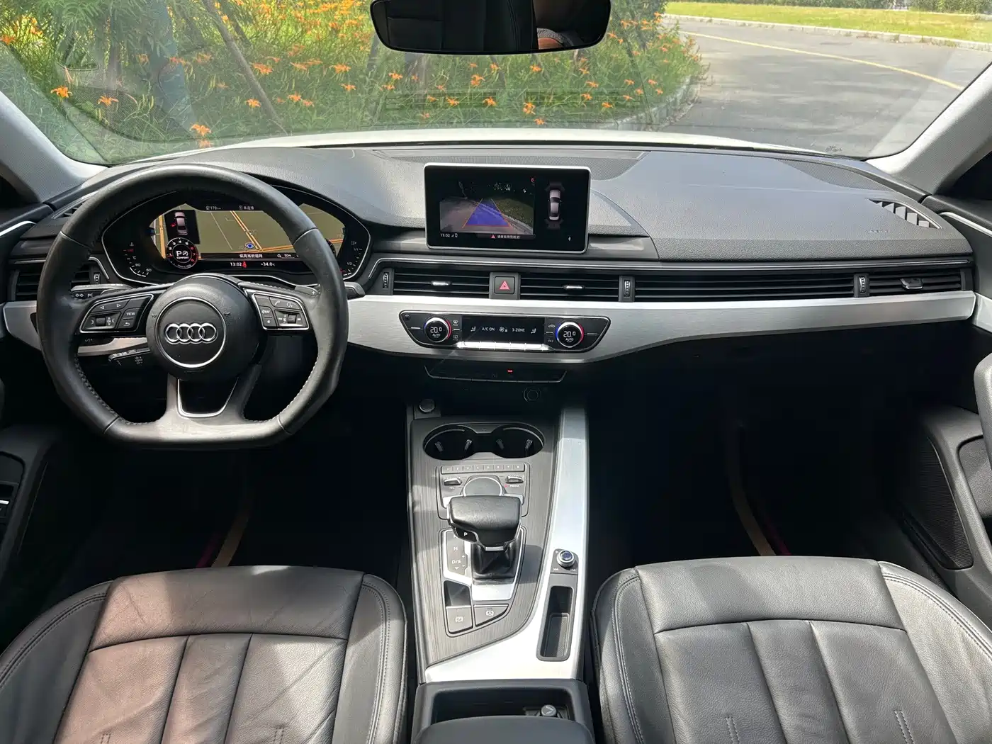 Фото 14 - Audi A4L