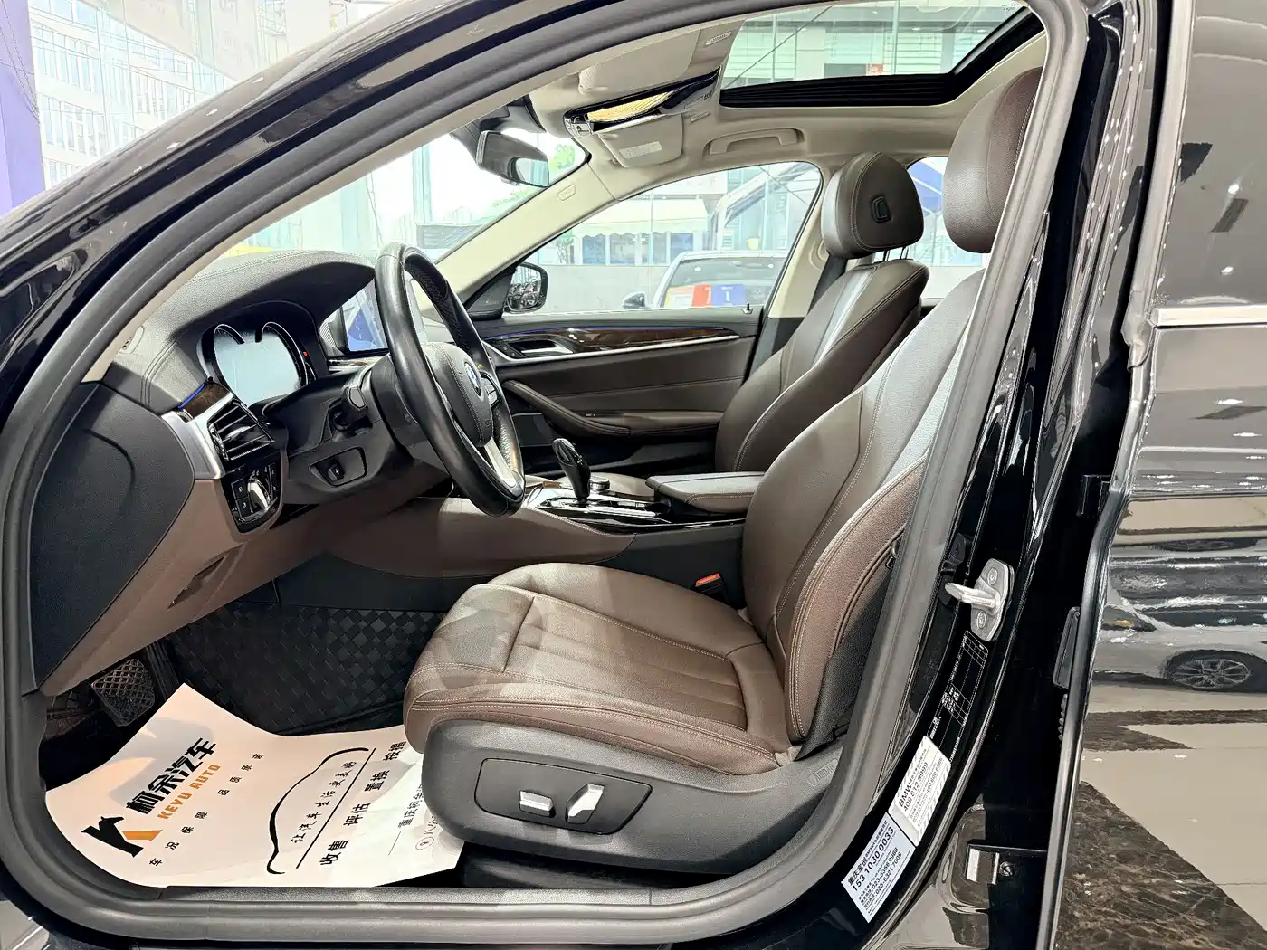 BMW 5 Series 2018 525Li Luxury Package фото 5