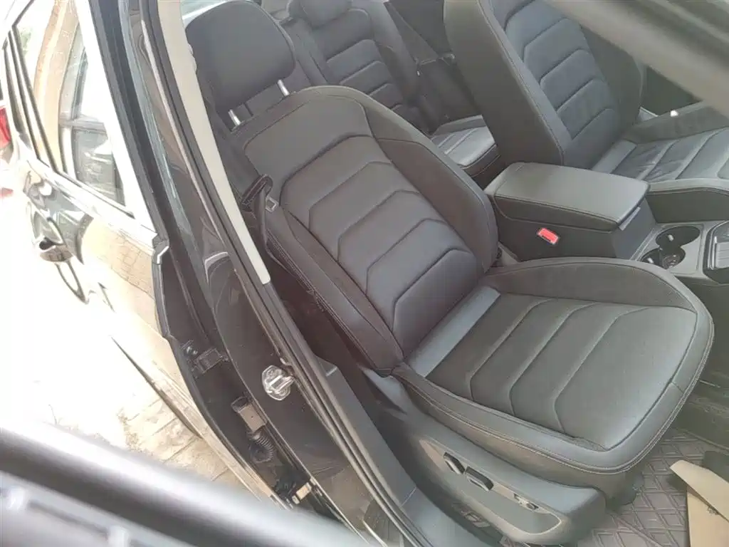 Volkswagen Tayron 2022 330TSI 2WD Luxury Smart Connect Edition фото 25