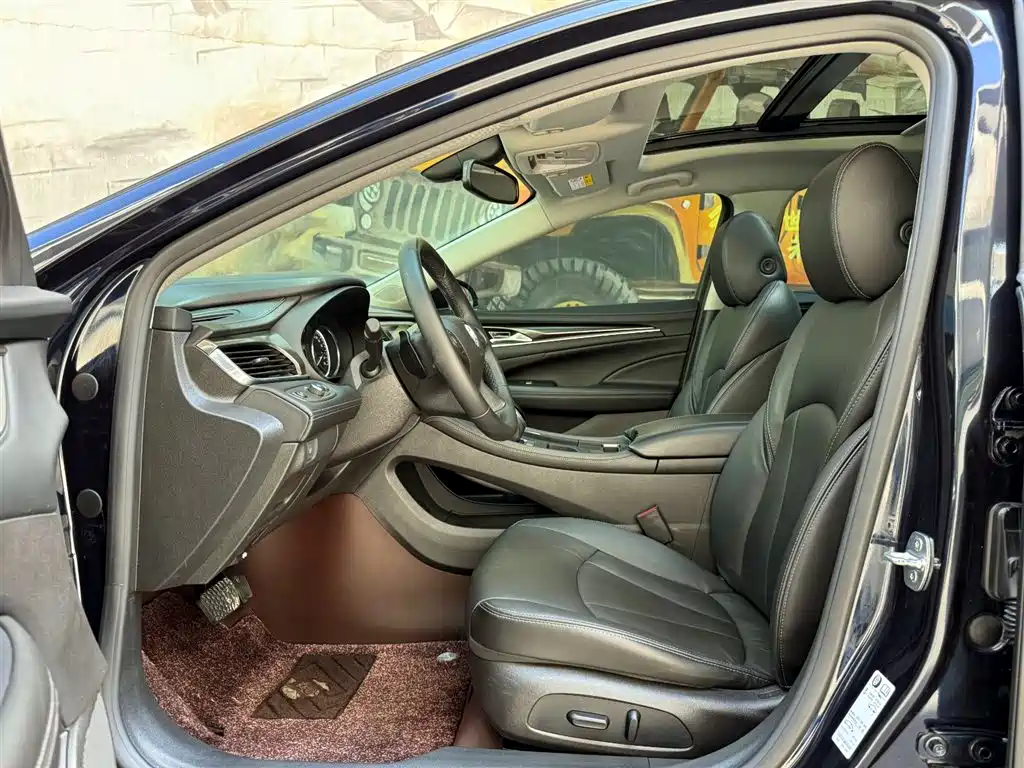 Buick LaCrosse 2022 652T Luxury фото 9