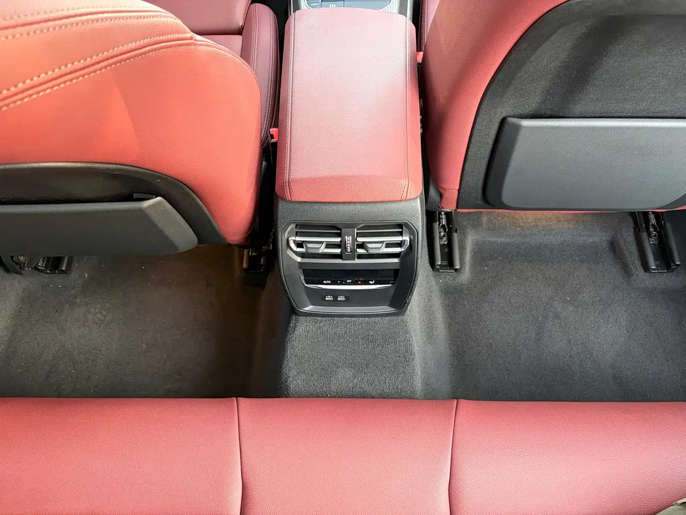BMW 3 Series 2021 Second Facelift 325i M Sport Night Package фото 13