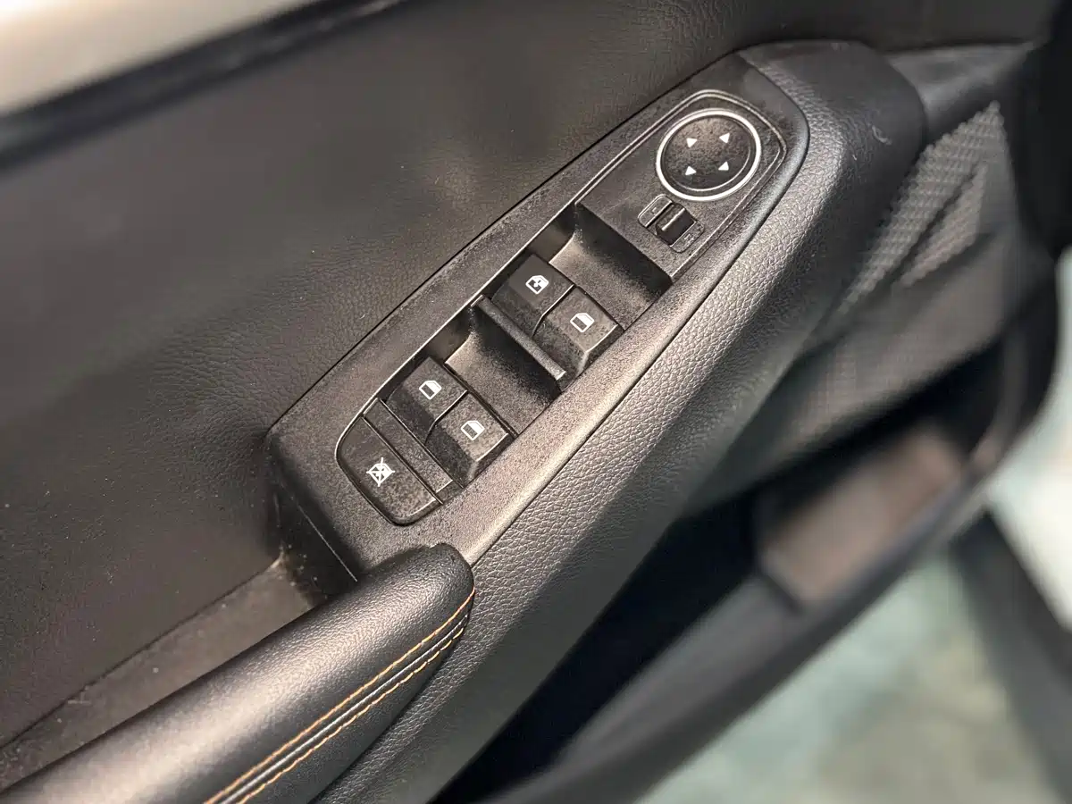 Kia Seltos 2023 1.5L CVT Luxury Edition фото 23