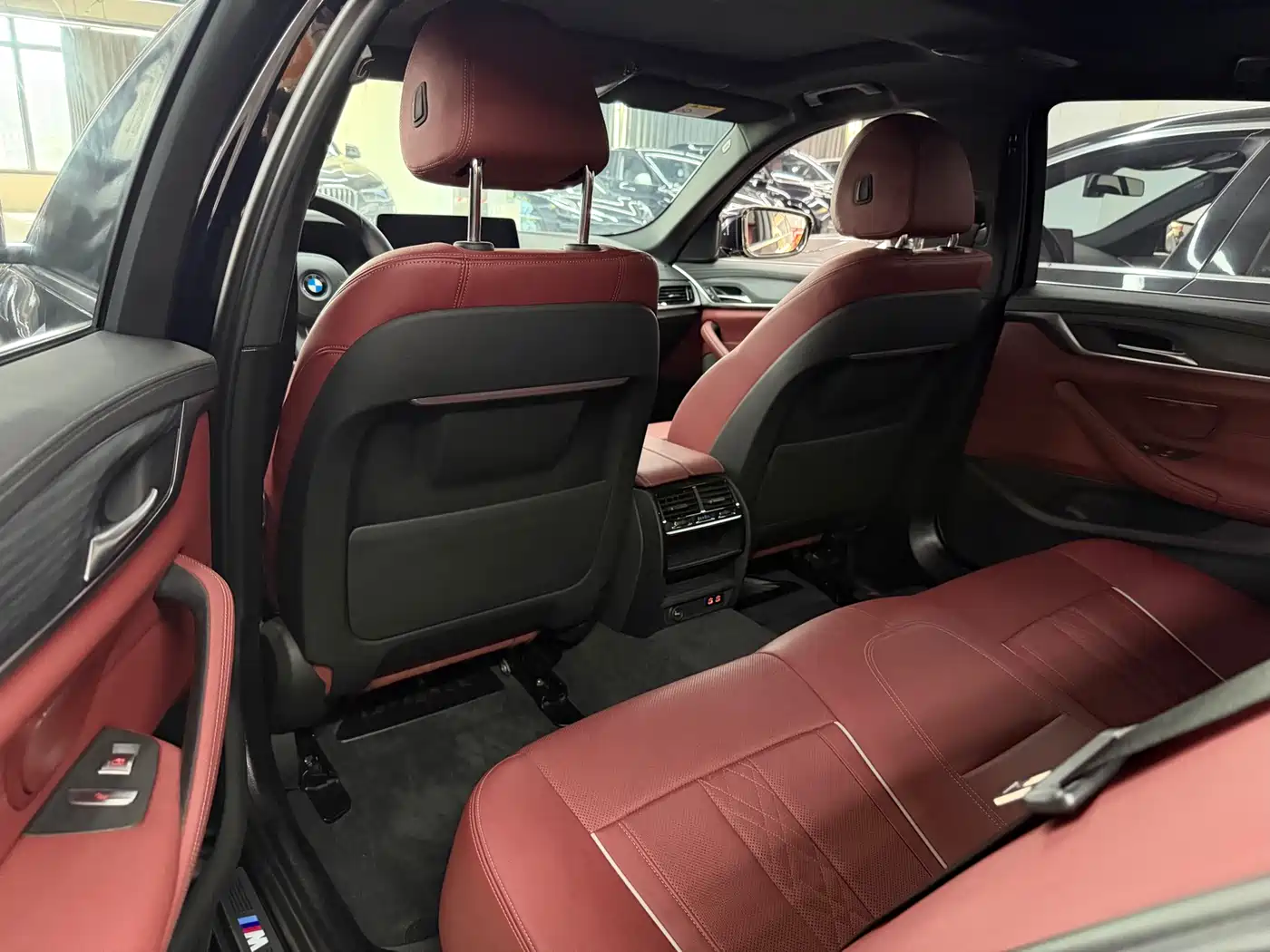 BMW 5 Series 2022 530Li Leading M Sport Package фото 4