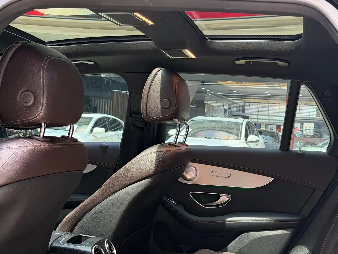 Mercedes-Benz GLC 2021 GLC 260 L 4MATIC Sporty фото 8