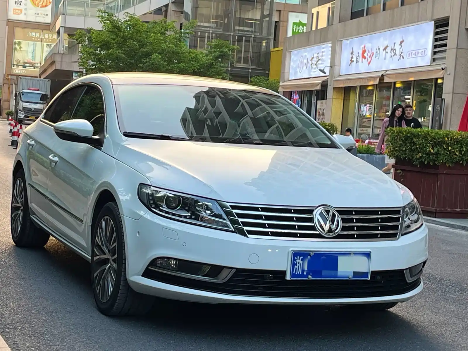 صورة 3 - Volkswagen CC