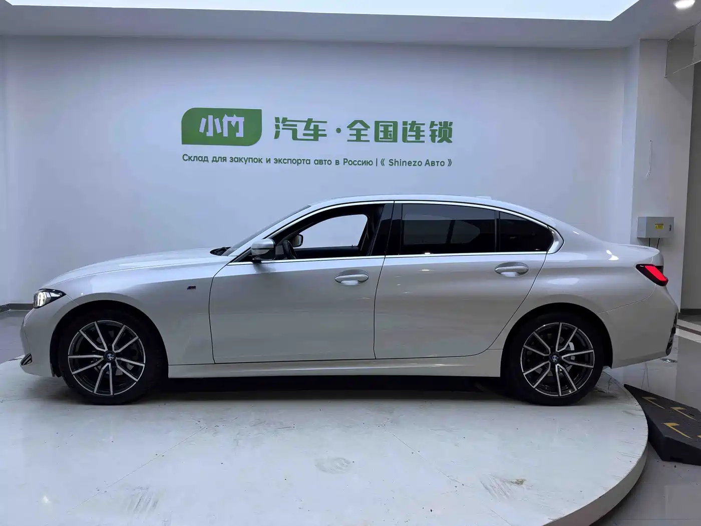BMW 3 Series 2023 320Li M Sport Package фото 7