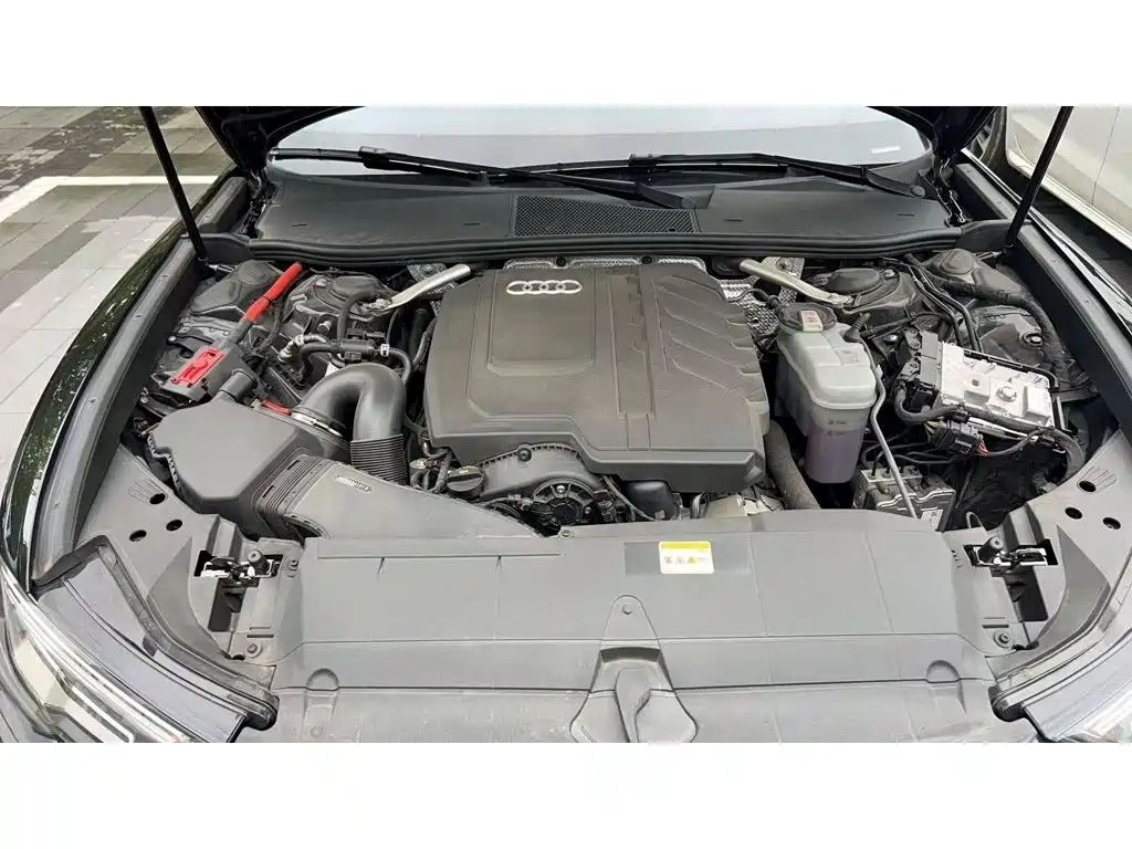 Фото 3 - Audi A6L