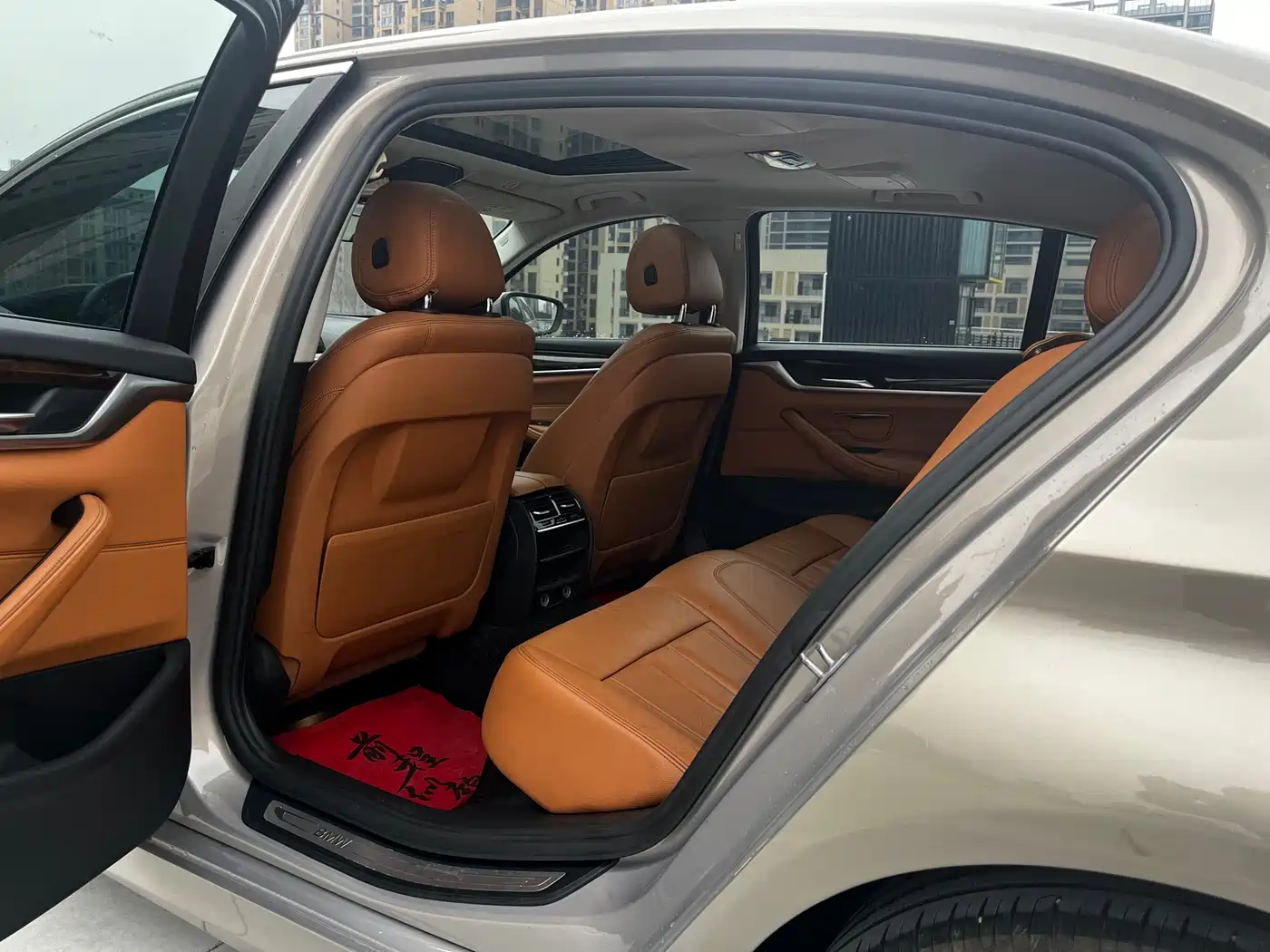 BMW 5 Series 2018 528Li Launch Special Edition фото 10
