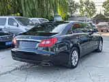 Photo 3 - Hongqi H7