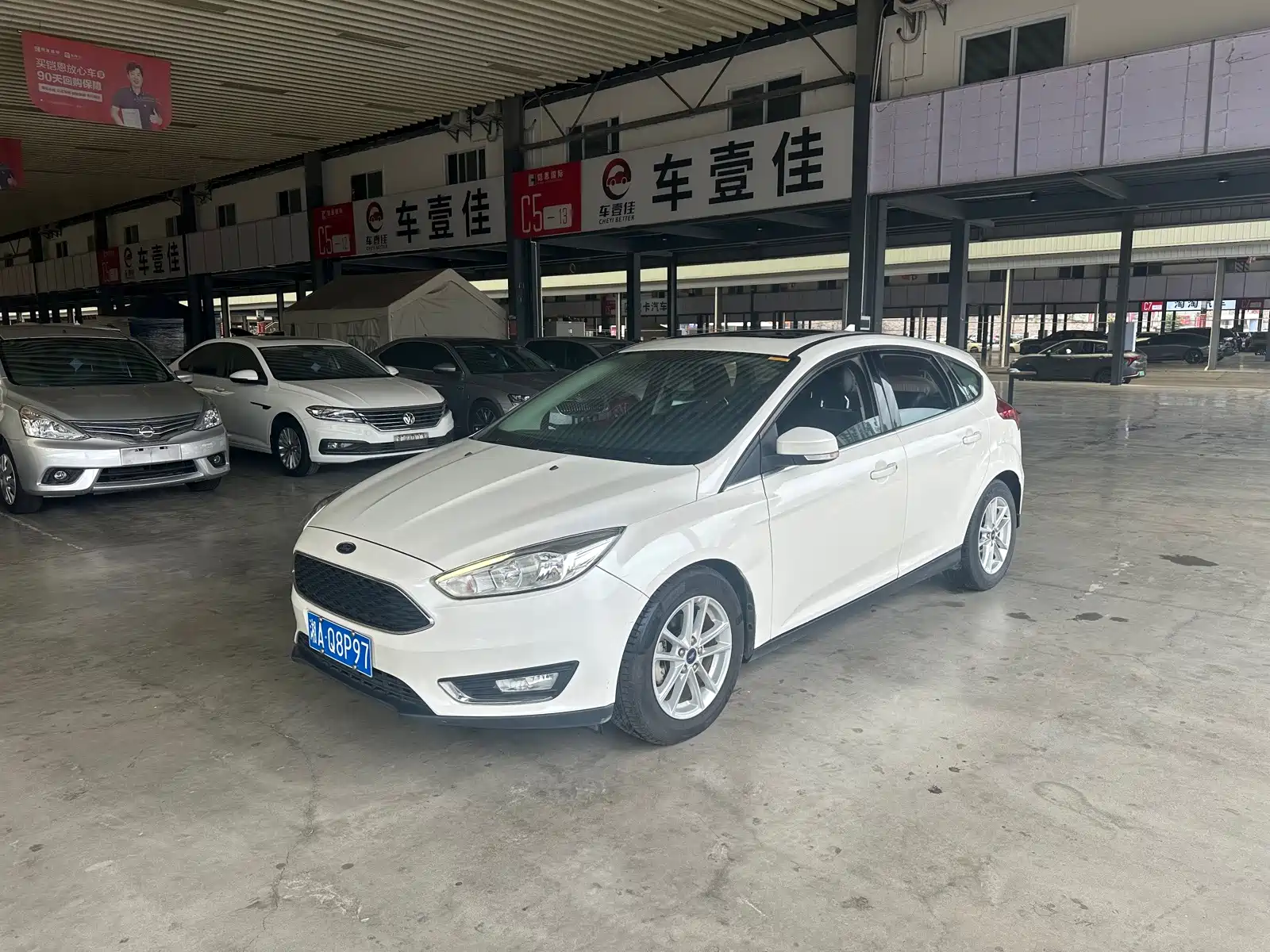 Фото 1 - Ford Focus