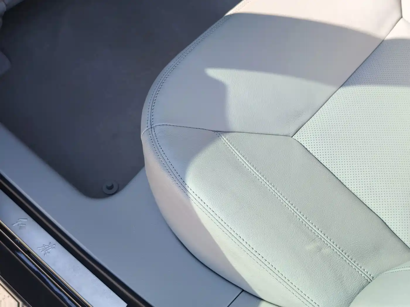 Hongqi H7 2015