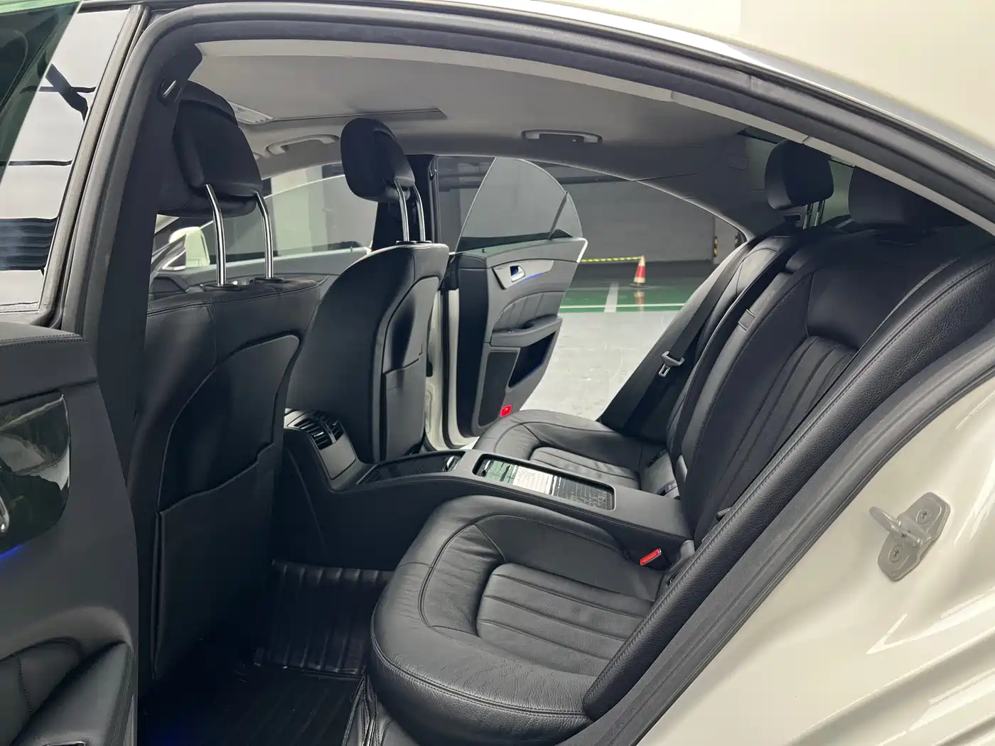 Mercedes-Benz CLS 2016 CLS 260 Edition фото 6