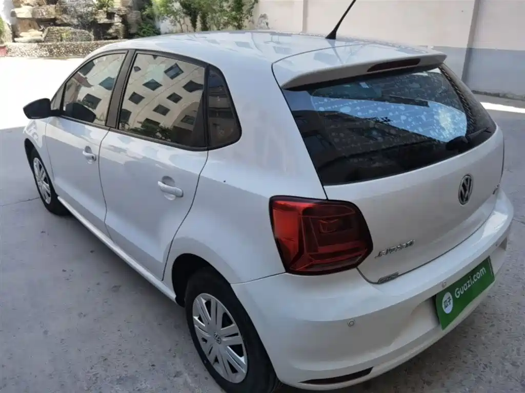 Volkswagen Polo 2016 1.4L Manual Trend фото 5