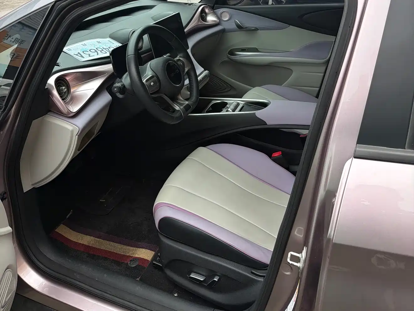 BYD Dolphin 2021 401km Knight Edition фото 4