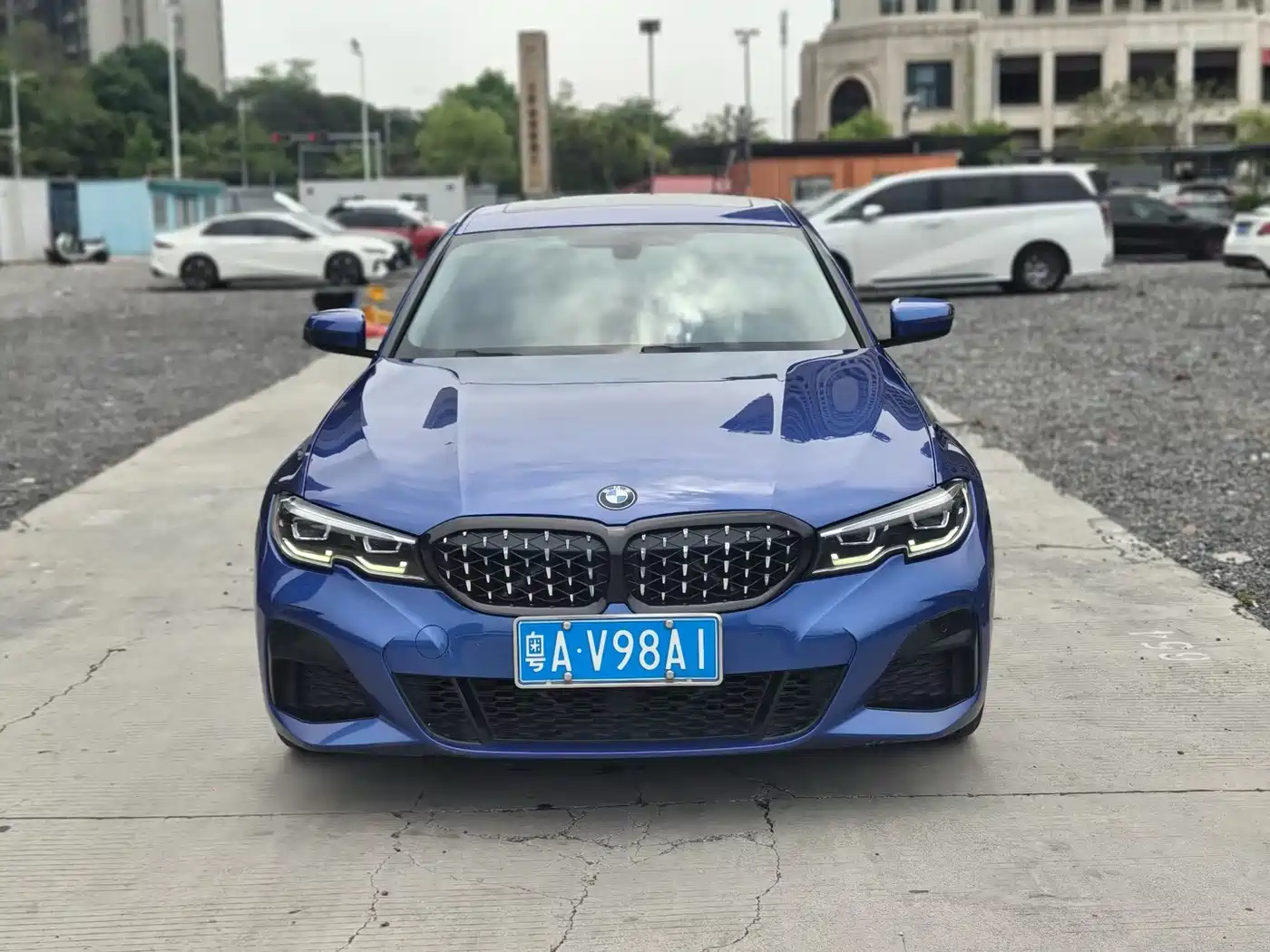 BMW 3 SERIES