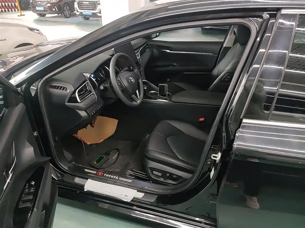 Toyota Camry 2021 2.0G Luxury Edition фото 15