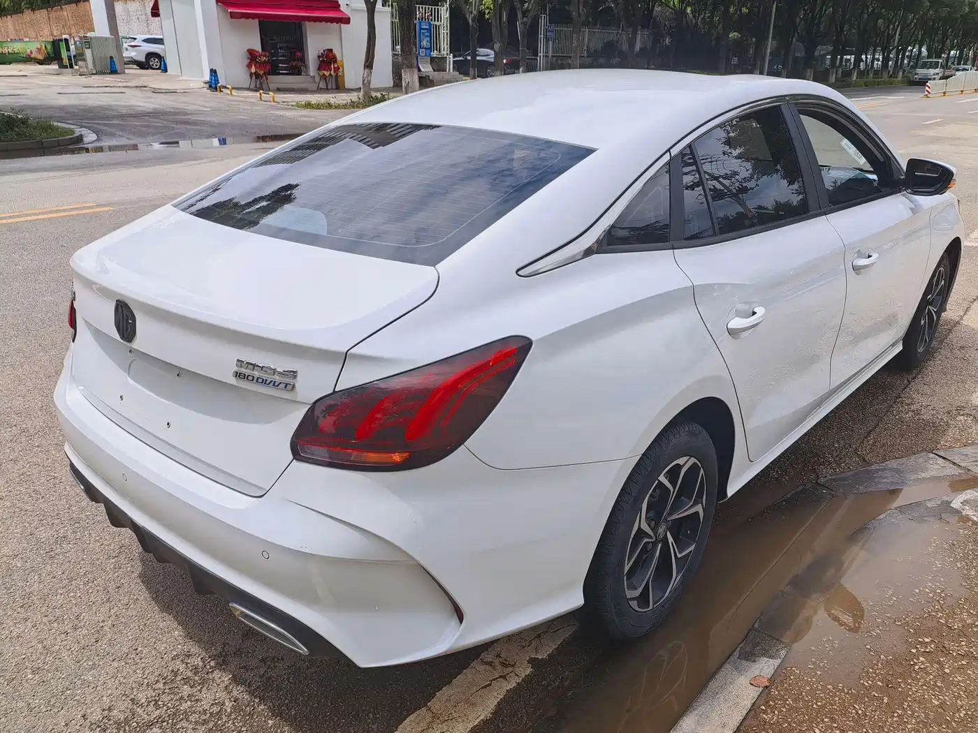Фото 9 - MG MG5