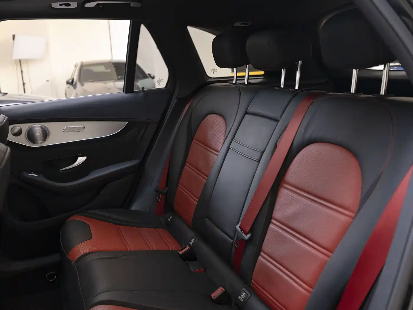 Mercedes-Benz GLC AMG 2018 AMG GLC 63 4MATIC+ фото 7