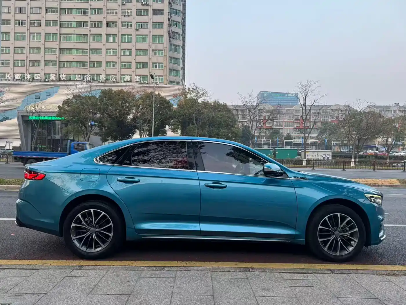GEELY AUTOMOBILE XINGRUI
