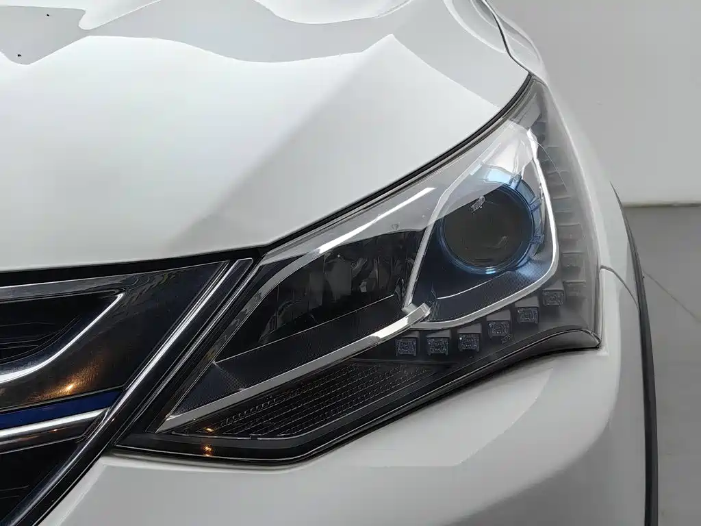 BYD Song New Energy 2018 2017 Song DM 1.5TID Full-time 4WD Premium