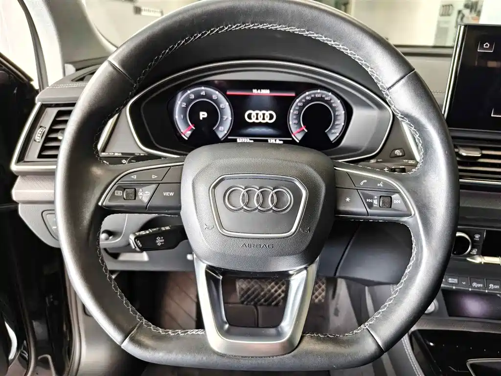 Audi Q5L 2022 40T Luxury Dynamic фото 10