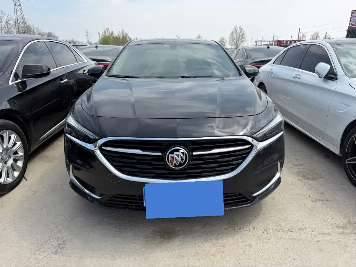 BUICK LACROSSE
