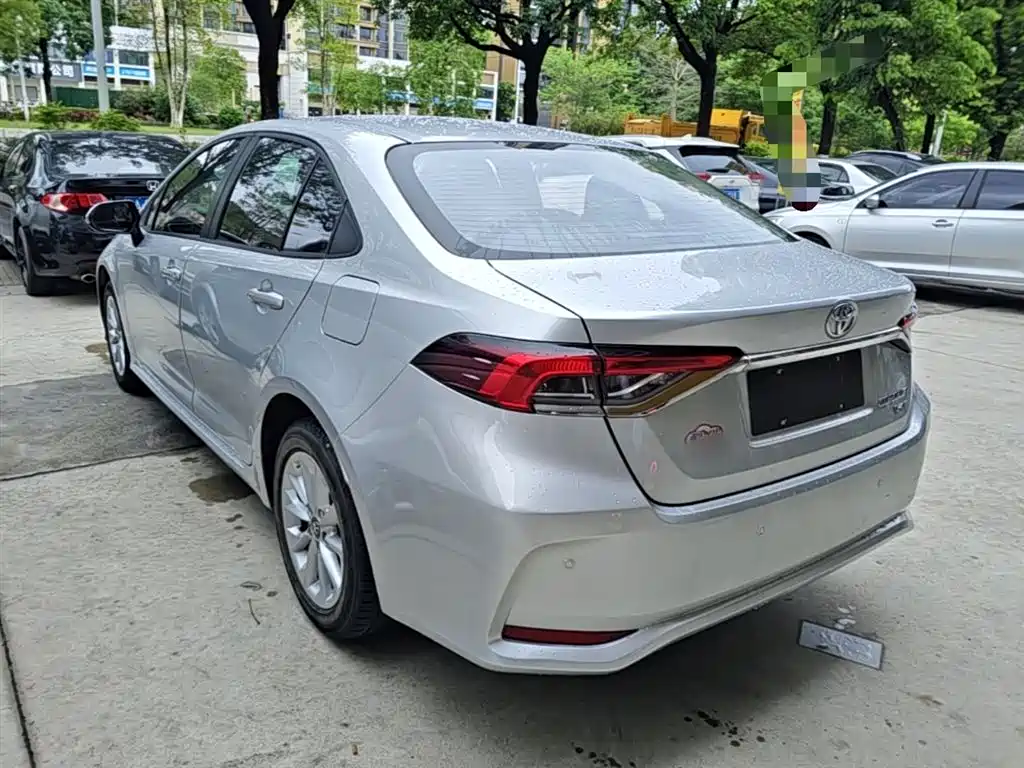 Toyota Corolla 2021 1.2T S-CVT Elite PLUS Edition фото 5