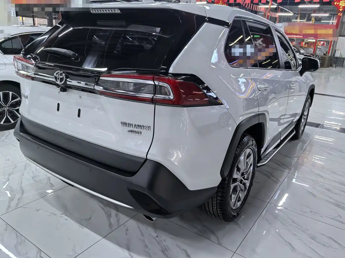 Toyota Wildlander 2022 2.0L CVT FWD Luxury Edition фото 6