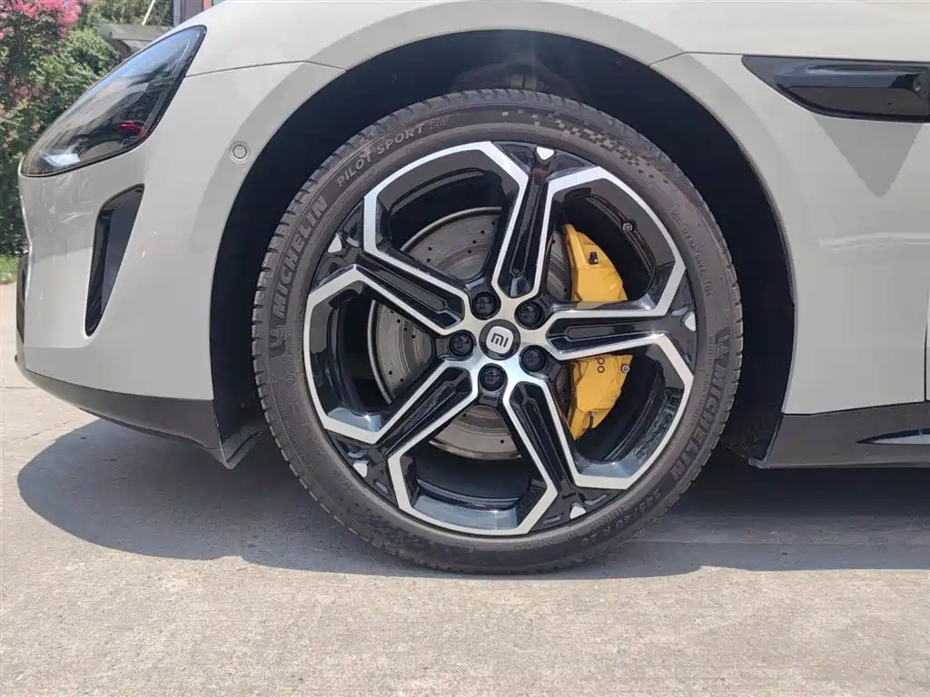 XIAOMI CAR XIAOMI SU7