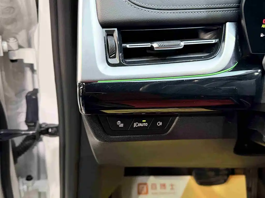 BMW X1 2023 sDrive20Li X Design Package фото 9