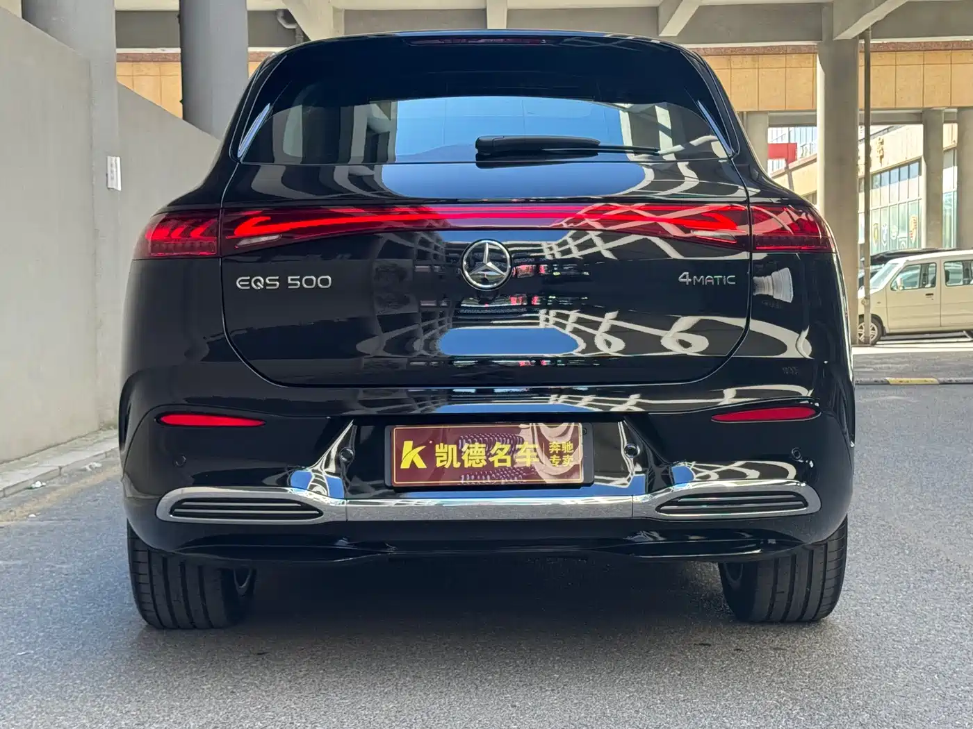 Mercedes-Benz EQS SUV 2026 2025 Model 500 4MATIC