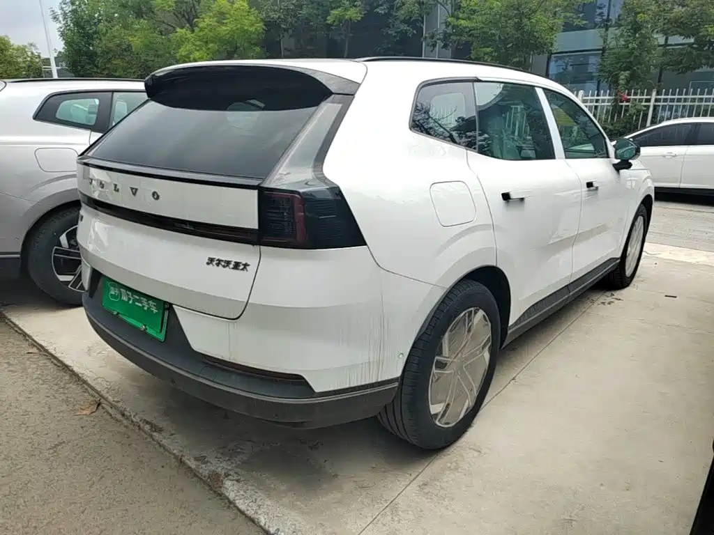 Volvo XC70 Plug-in Hybrid 2026 2026 AWD Extended Range Core