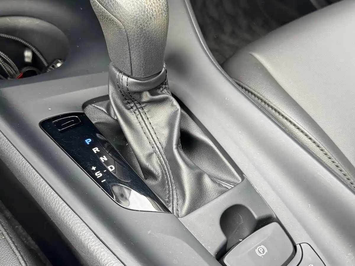 Toyota IZOA 2022 2021 Hybrid 2.0L YiXing Edition