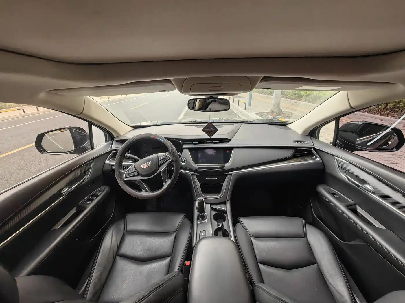 Cadillac XT5 2016 25T Luxury Model фото 5