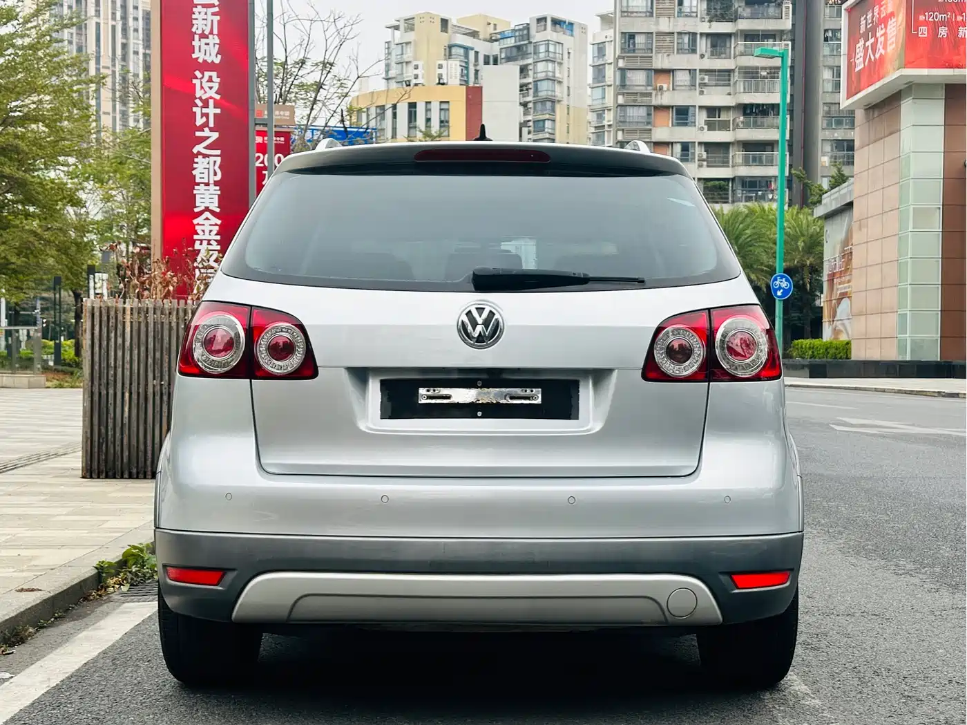 Volkswagen Golf (Import) 2011 1.4TSI Cross Golf фото 6