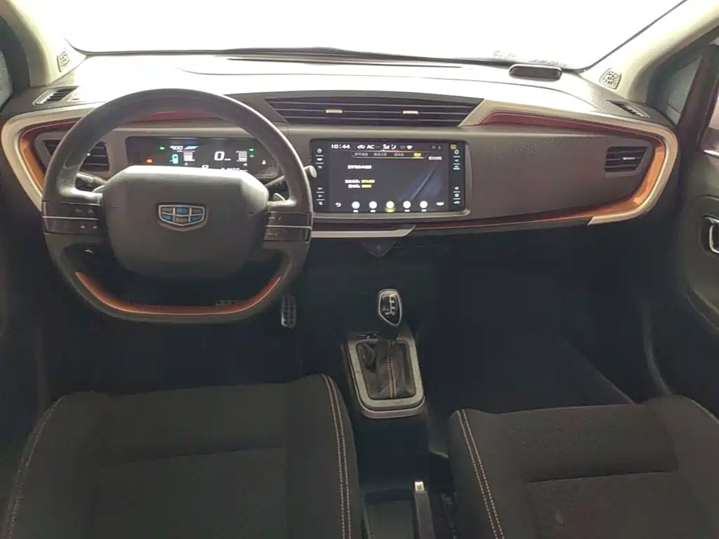 Geely Yuanjing X1 2018 2017 1.3L Auto Fun Edition