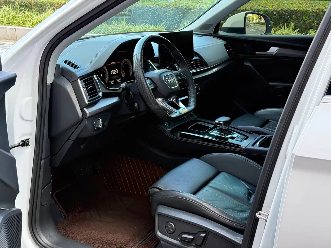 Audi Q5L 2022 45T Luxury Dynamic фото 13
