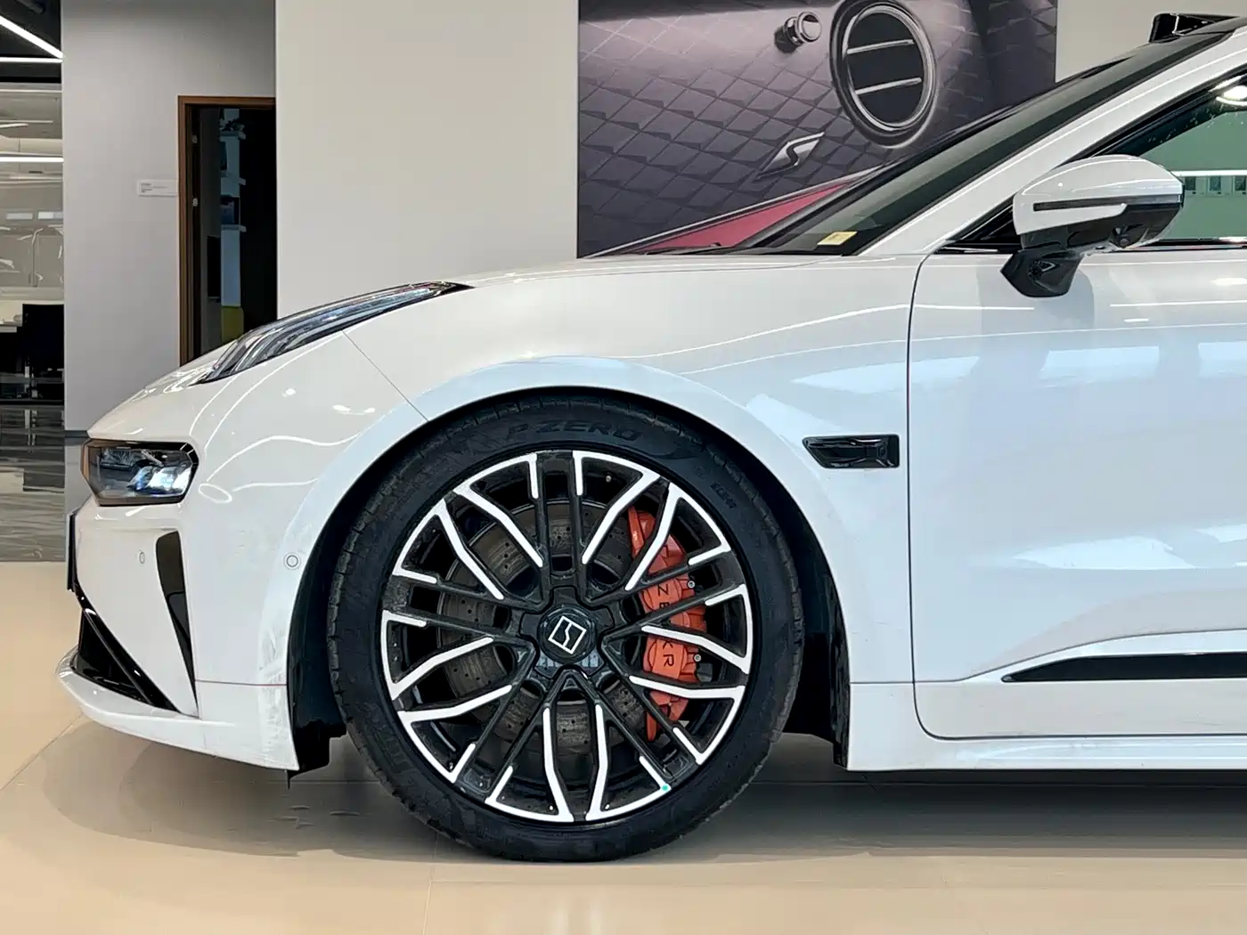 ZEEKR EXTREME KRYPTON 001