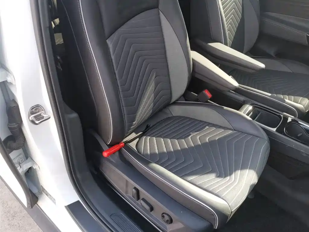 Volkswagen ID.3 2024 Pure Smart Edition фото 25