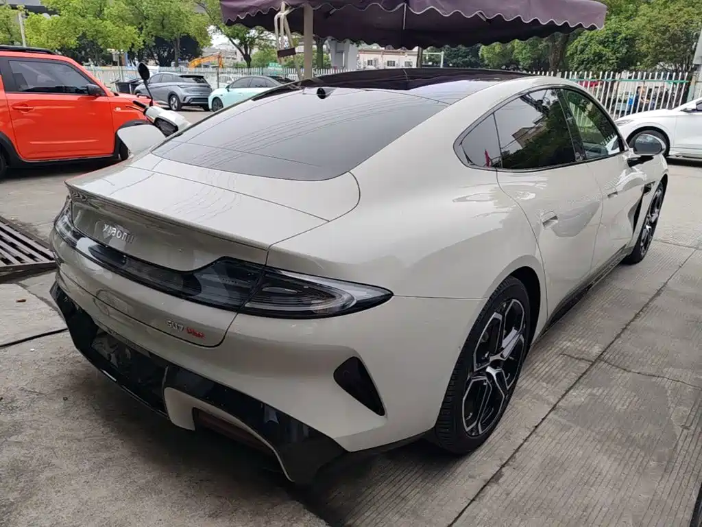 Фото 7 - Xiaomi SU7