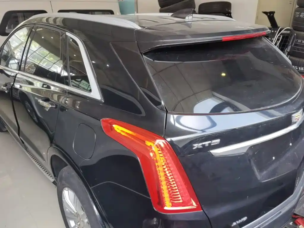 Фото 5 - Cadillac XT5