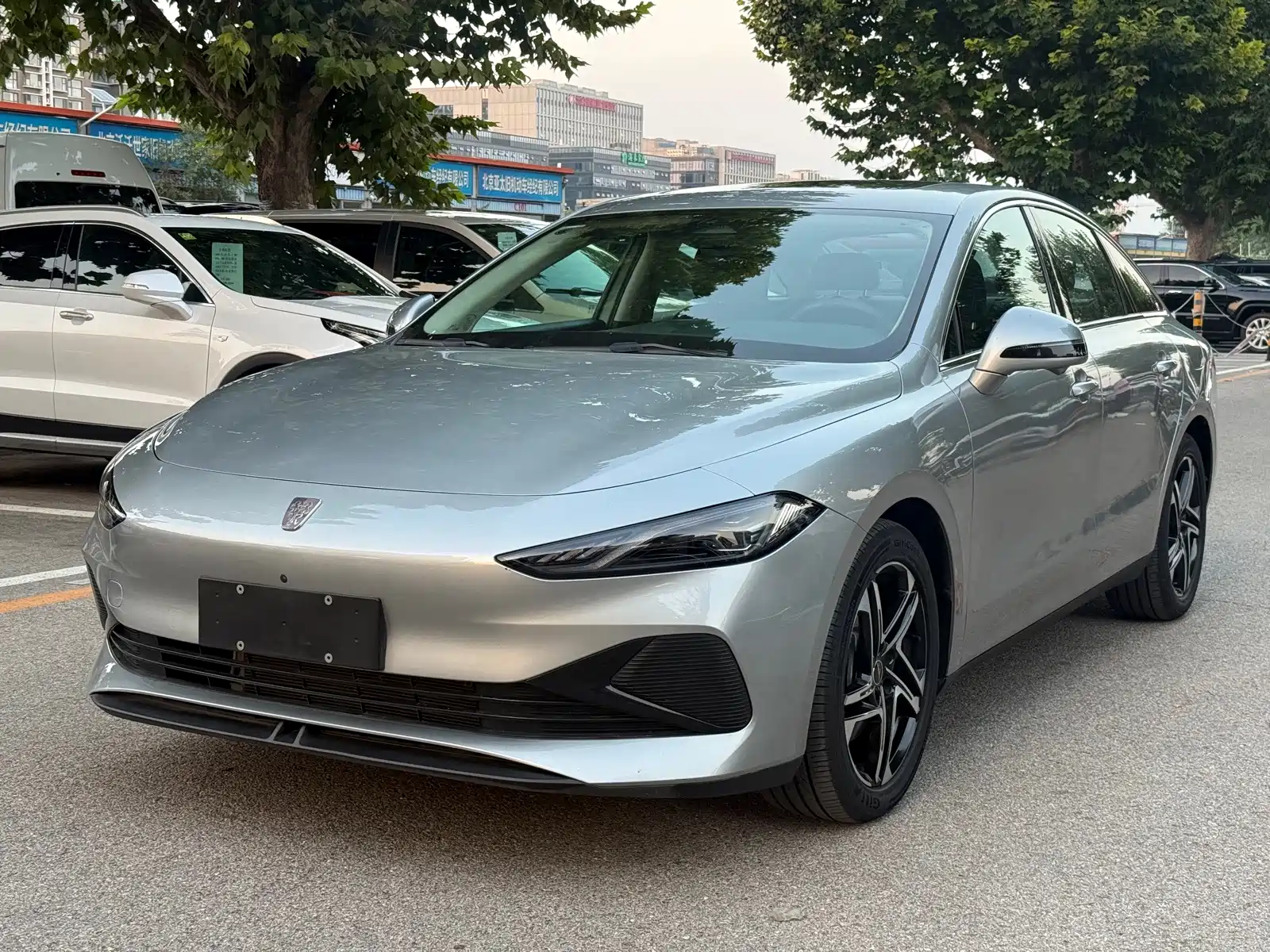 Фото 1 - Roewe D7