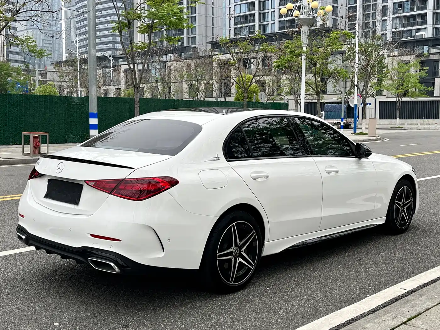 Mercedes-Benz C-Class 2024 C 260 L Night Edition Sport фото 17