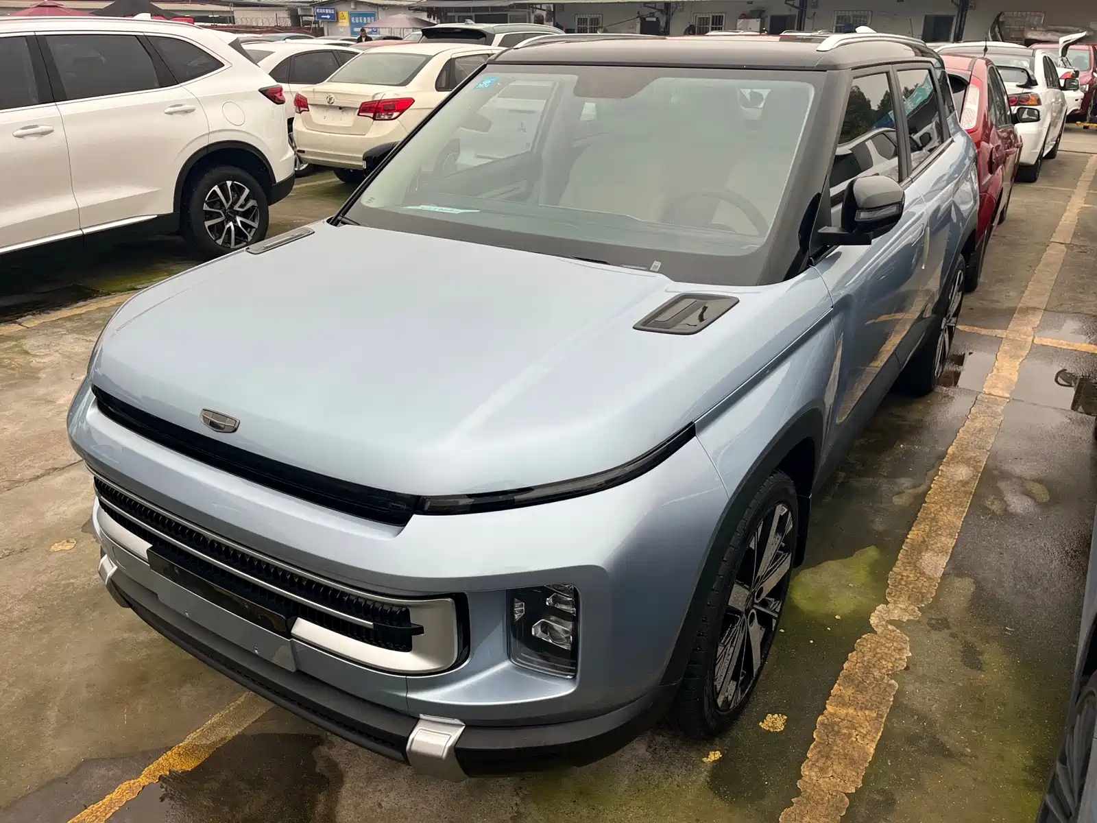 Фото 1 - Geely ICON