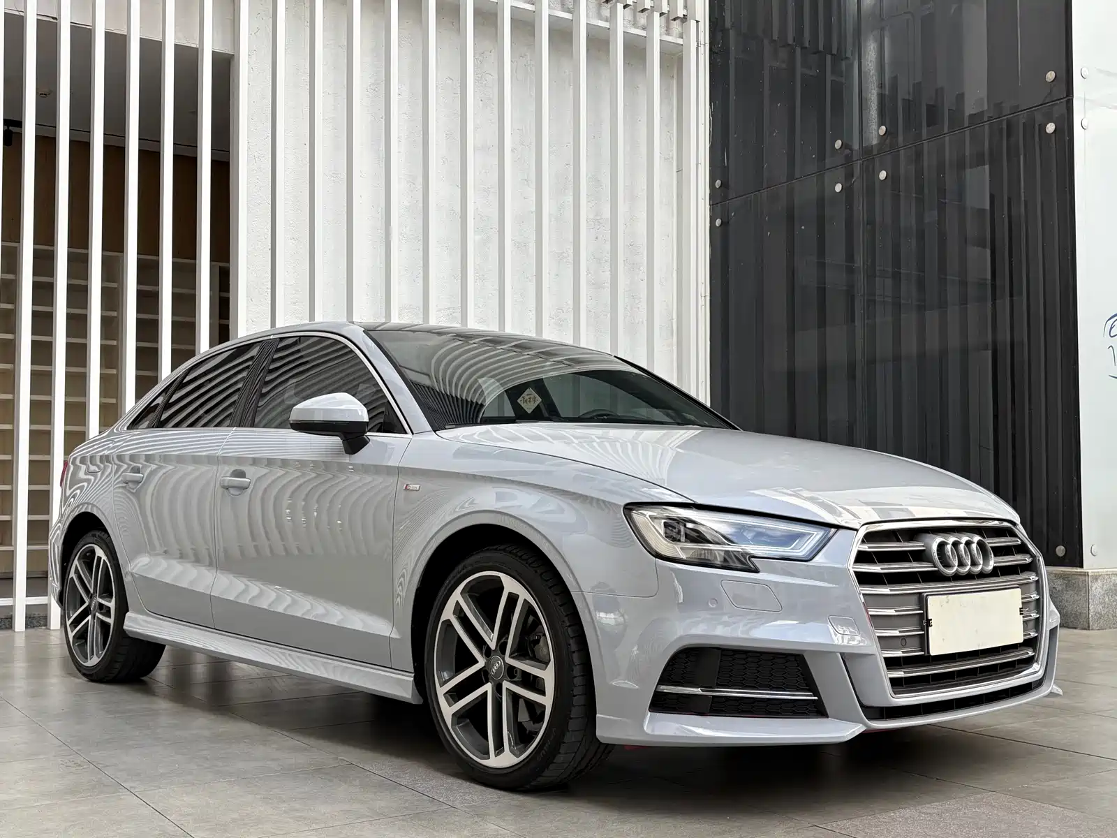 Photo 3 - Audi A3