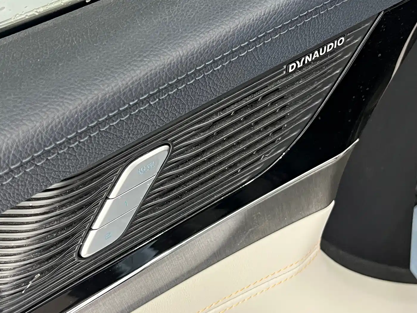 BYD Tang New Energy 2024 DM-p Champion Edition 215KM AWD Flagship фото 16