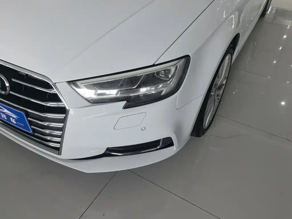 Фото 24 - Audi A3