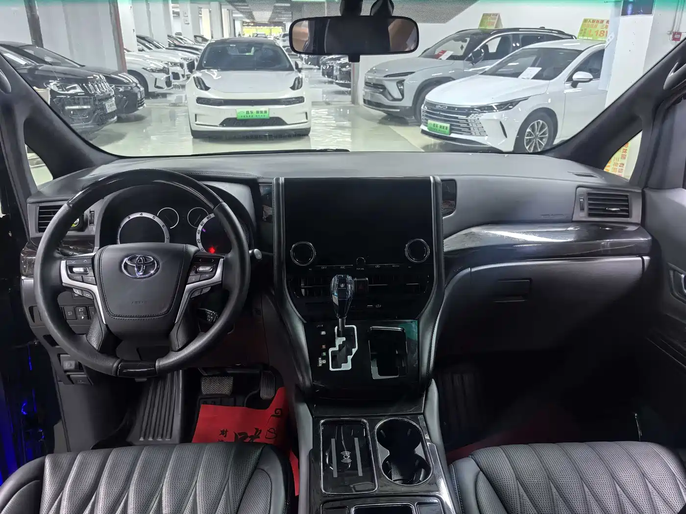 Toyota Alphard 2011 3.5L Luxury Edition фото 14