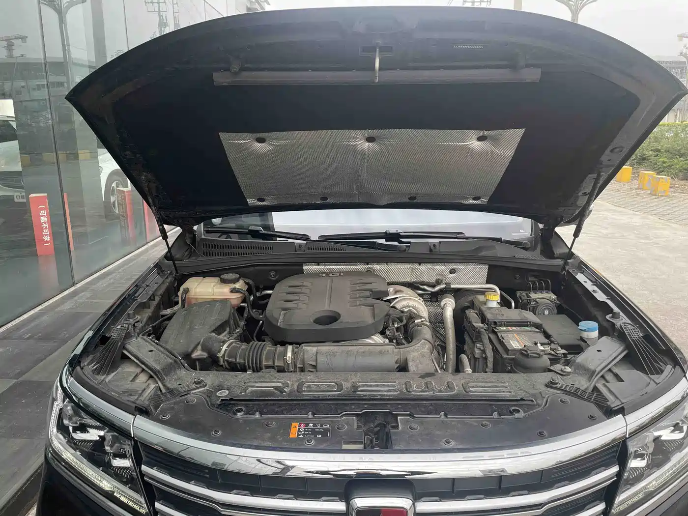 Roewe RX8 2019 2018 30T Smart Internet AWD Flagship Edition